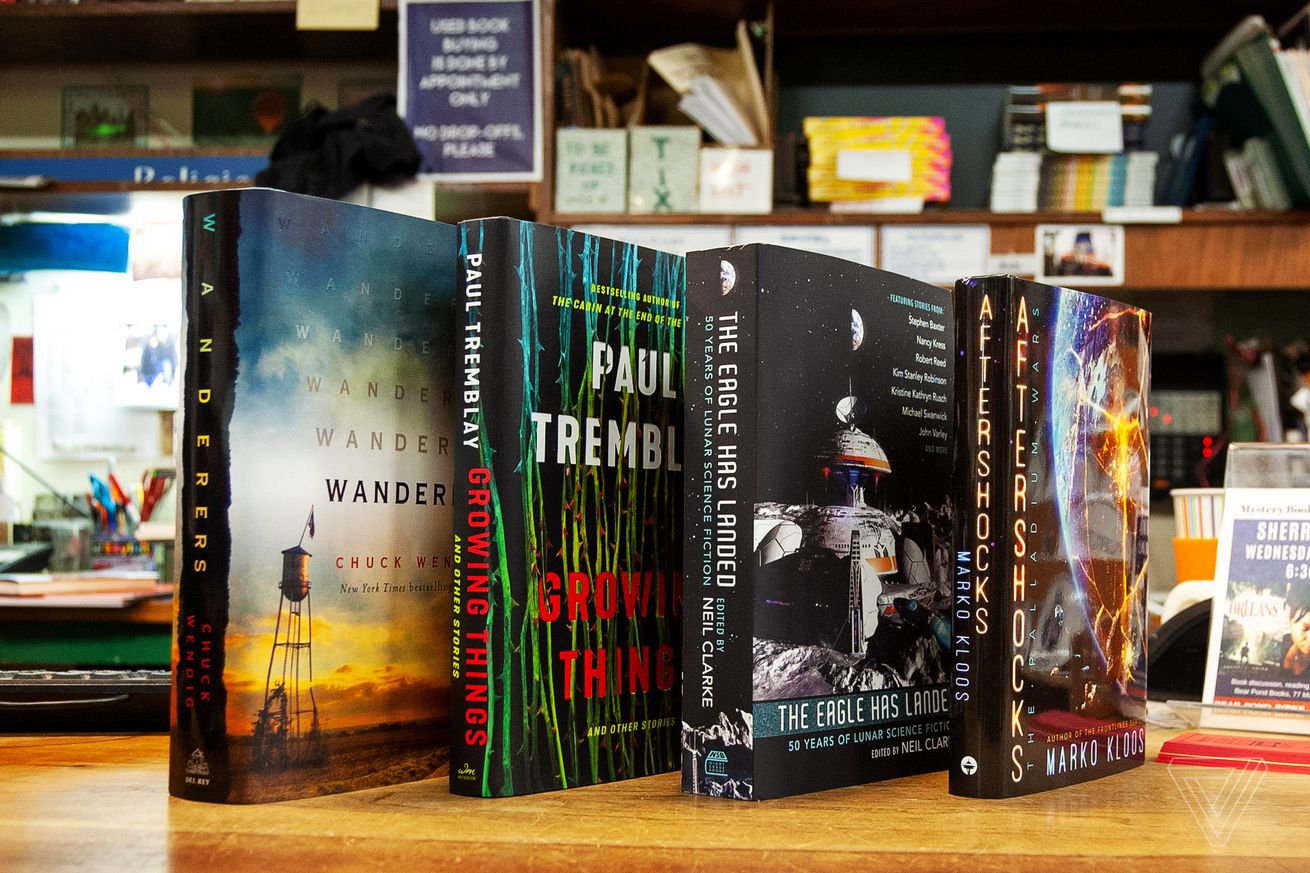 Книжная полка
